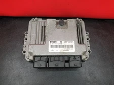 0281011529 Vauxhall Vivaro Trafic 1.9 DCI Engine Control Unit ECU HOM8200051608