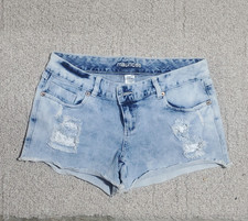 Maurices Light Wash Distressed Denim Cut Off Shorts 9/10 Stretch 5-Pocket