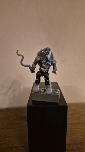 Mega Bloks Marvel Armoured Spiderman