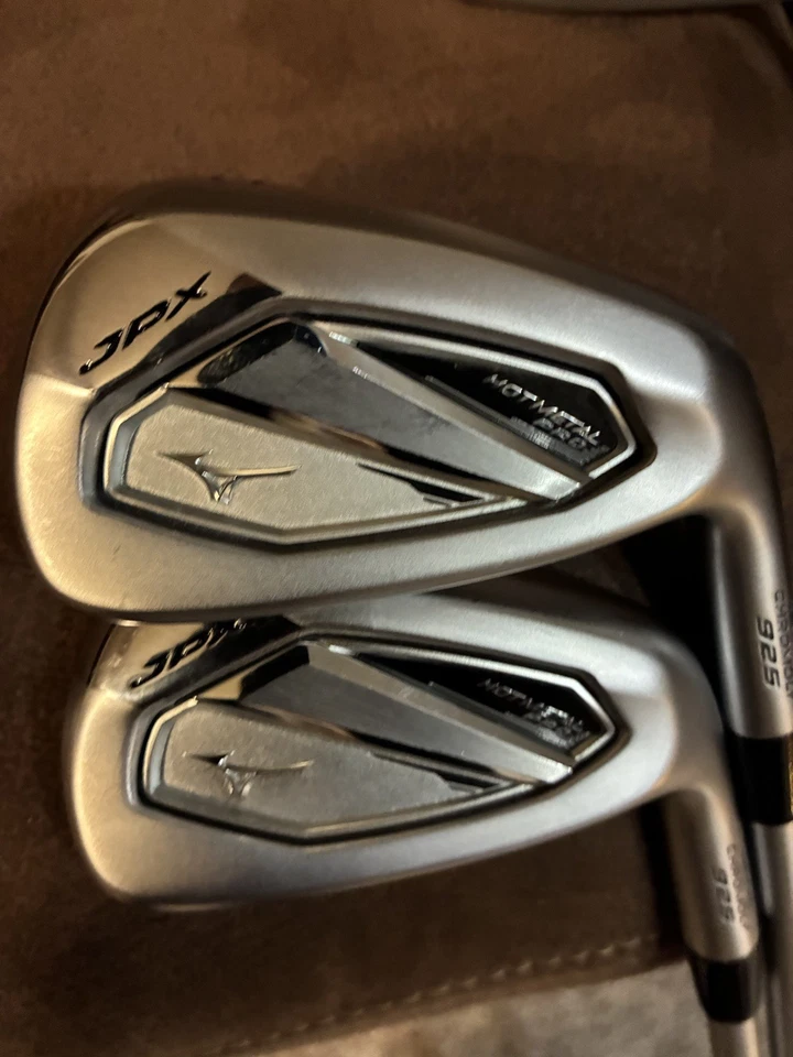 EXCELLENT Mizuno JPX 925 Hot Metal Pro 8-PW KBS C-Taper Lite MCC +4 - Image 3 of 4