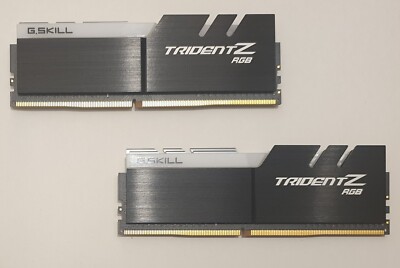 64GB G.Skill Trident Z RGB DDR4 4000 CL18 | 2x 32GB | F4-4000C18D-64GTZR