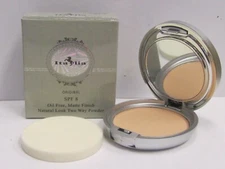 Italia Oil Free Matte Finish Natural Look Two Way Powder SPF 8 Creamy Beige 802