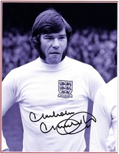 MALCOLM MACDONALD AUTOGRAPH,  ENGLAND FOOTBALL, NEWCASTLE UTD
