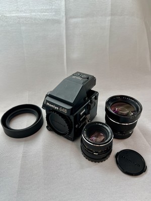 Mamiya 645 Super kit w/45mm f2.8, 80mm f2.8, AE Prism Finder, + accessories READ