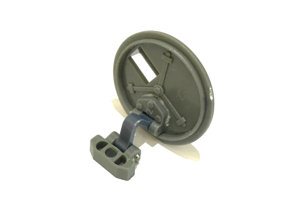 Heng long 2.4Ghz 1/16 RC Tank German Tiger I Plastic Surface Cover Door Part x 2 - Image 3 of 4