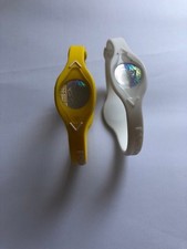 2 PCS WHITE  YELLOW Power Balance Energy Health Band Bracelet XS,S,M,L,XL