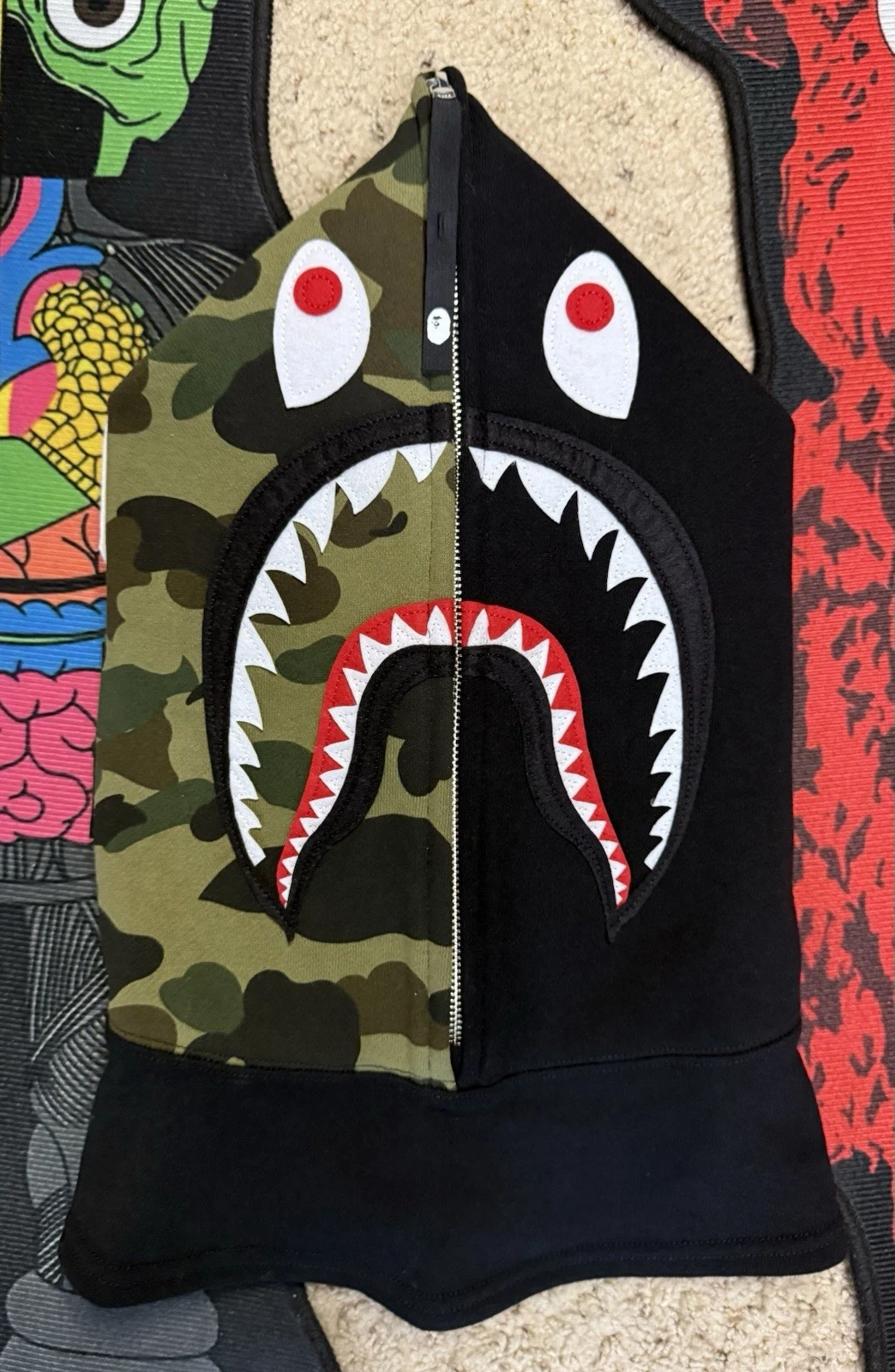 A Bathing Ape BAPE 1st Camo ‘Green’ Shark Face Mask Neck Warmer Full-Zip Hood OS
Opens in a new wind