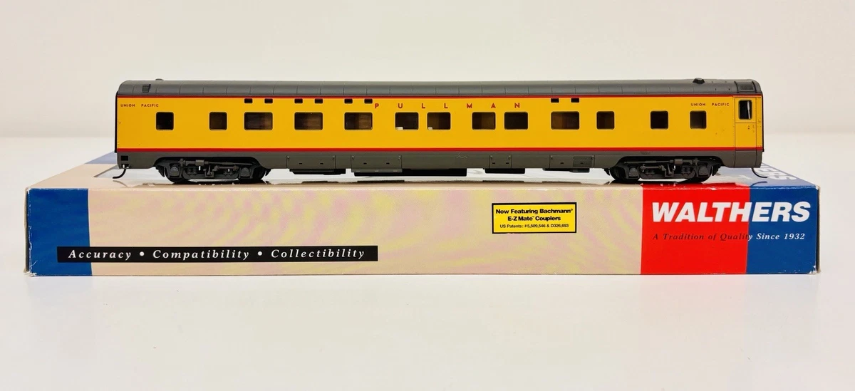HO Scale Used Walthers union Pacific Caboose Car - Missing Rails on One Side AS IS. - Ireland