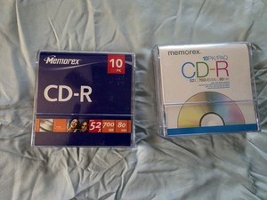Memorex CD-R 10 pk 52x 700 mbps 80 minute blank CD with Cases NEW 