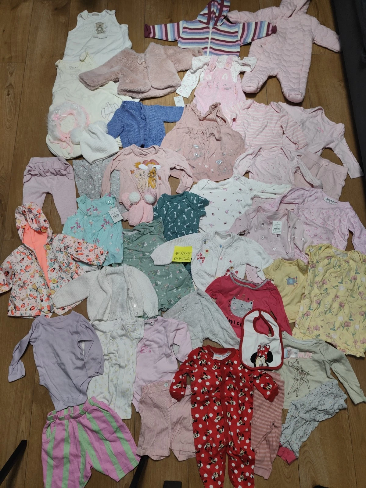 #895💜 Huge Bundle Of Baby Girl Clothes 0-3-6months NEXT GEORGE H&M M&S FRED&FLO
Opens in a new wind