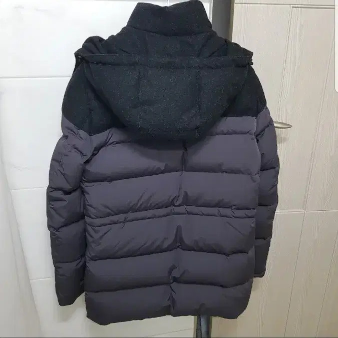 Lacoste Men's Down Puffer Jacket Size 95 thumbnail 4