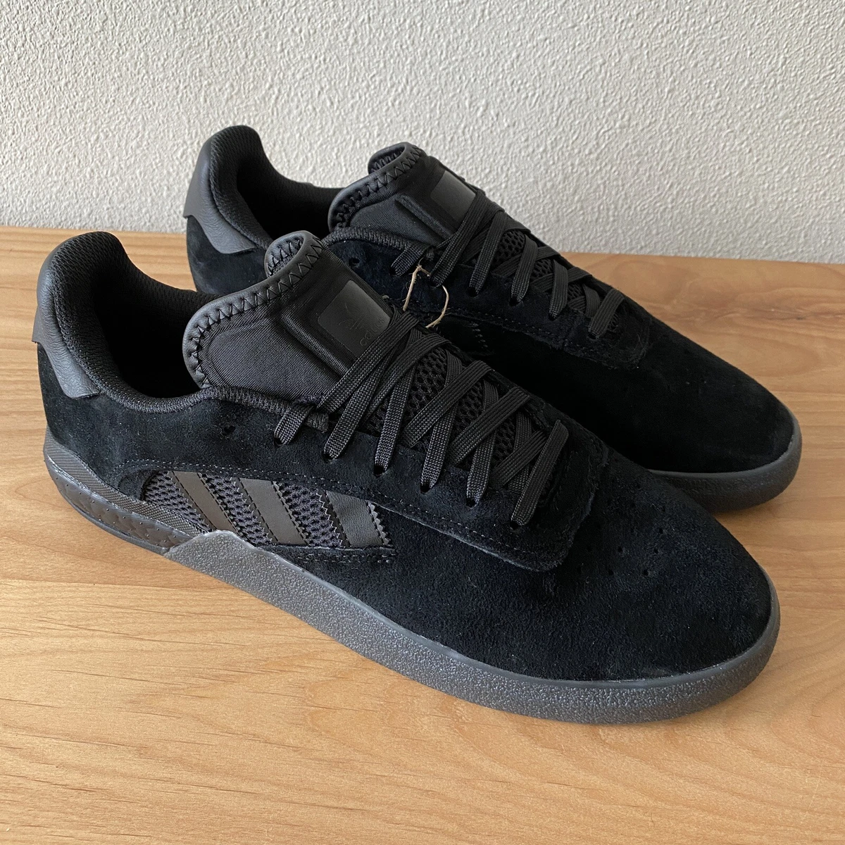 maestría heroico Bajo Adidas Skateboarding 3st.004 Boost Triple Black MSRP $120 | eBay