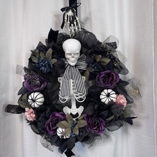 20" Skeleton Wreath With Hanger Halloween Gothic Skull Creepy