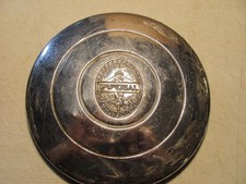 1- Vintage 1940s Chrysler Imperial Hubcap. 7-14dia. 1- Vintage 1940s Chrysler Imperial Hubcap. 7-14dia.