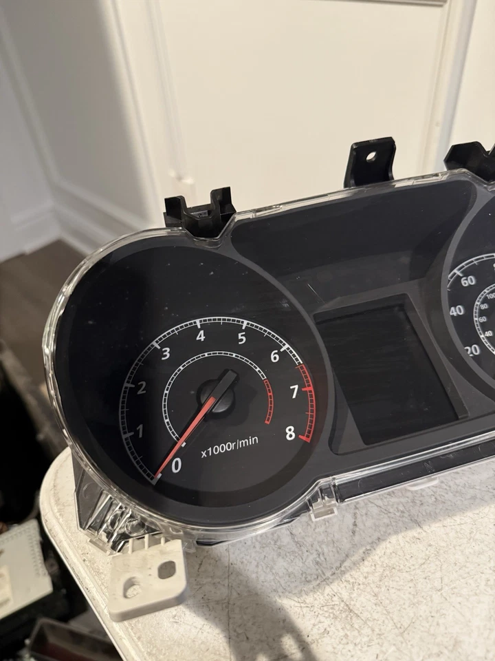 2013-2017 Mitsubishi Lancer спидометр приборной панели 147,162 миль - Изображение 2 из 4