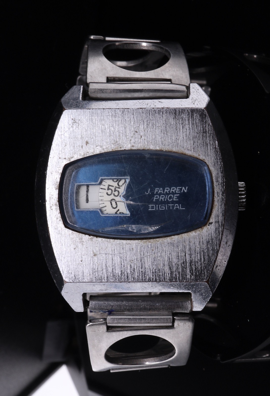 Wristwatch Hour Retro Vintage Farren Jump Price 34mm Digital J - VintageWatches.PK Wristwatch Hour Retro Vintage Farren Jump Price 34mm Digital J - vintagewatches.pk
