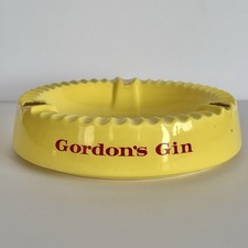Vintage Gordon's Gin Yellow Ceramic Ashtray Wade Regicor England Pub Breweriana