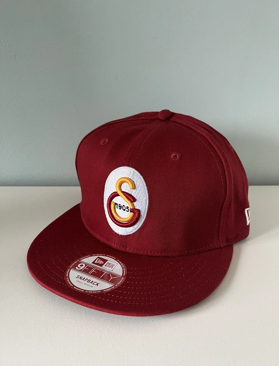Chapeaux et casquettes Galatasaray