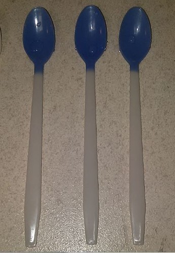 Color Changing Extra Long 8" Sundae Soda Ice Cream Spoons WHITE TO BLUE Amazing! - Picture 7 of 26