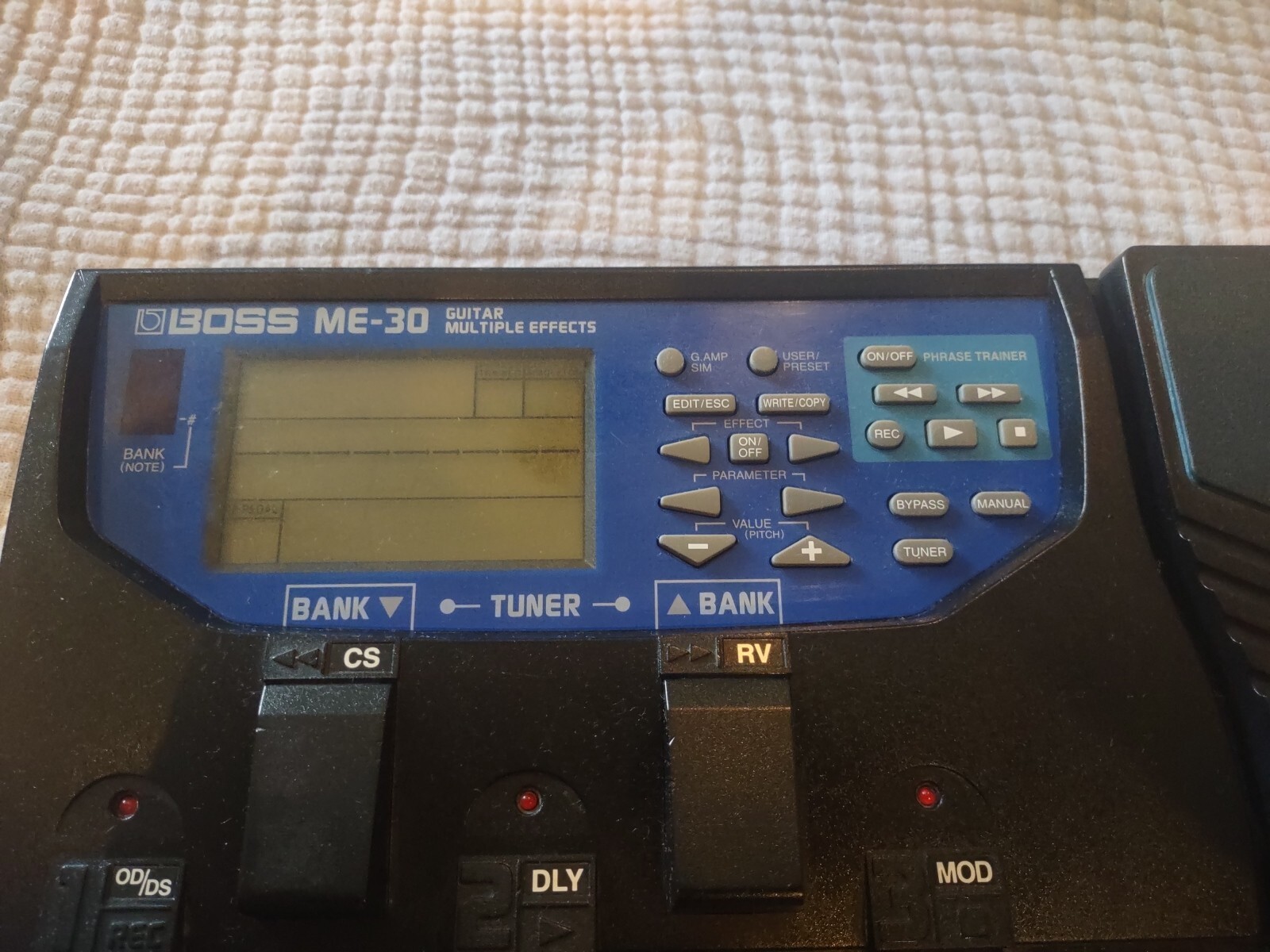 Boss ME30 Guitar Multiple Effects Peddle Blue And Black With Wah Pedal