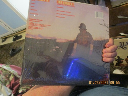 Collector 1982 LP John Conlee "Busted" MCA887 MCA Records - Picture 2 of 2