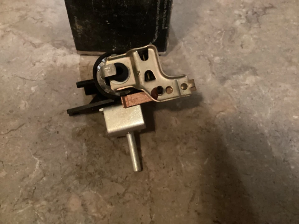 Interruptor de controle A/C apoio de braço traseiro Cadillac Fleetwood Limousine NOS GM 62 63 64 - Imagem 3 de 4