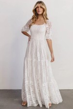 Wedding Dress Size Small New off white lace