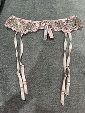 NWT Victoria  s Secret Dream Angels Pink Grn Floral Embroidered Garter Belt XS/S
