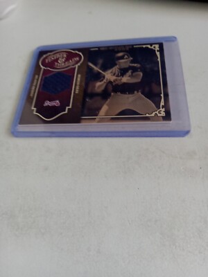 2005 MARCUS GILES DONRUSS TIMBER & THREAD GAME USED JERSEY CARD. ATLANTA BRAVES.
