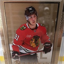 Upper Deck Beehive Gold Frank Nazar #BH-20 Blackhawks 2024-25 NHL