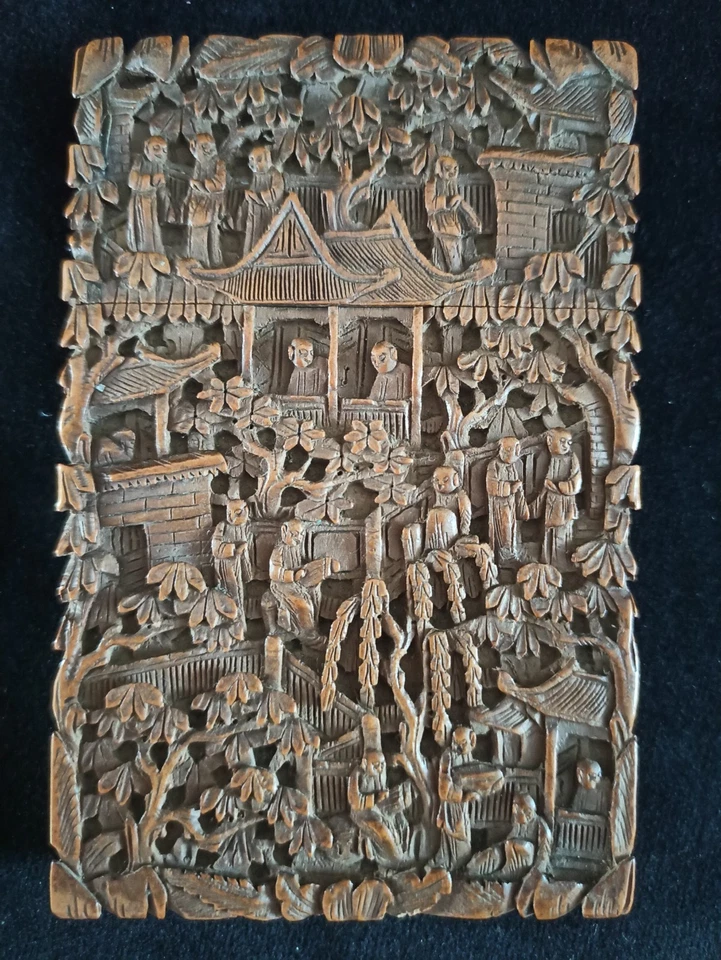 19th Century Chinese Hand Carved Card case - Image 2 of 4