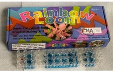 2012 Original Rainbow Loom Board, Hook & Instructions No Bands