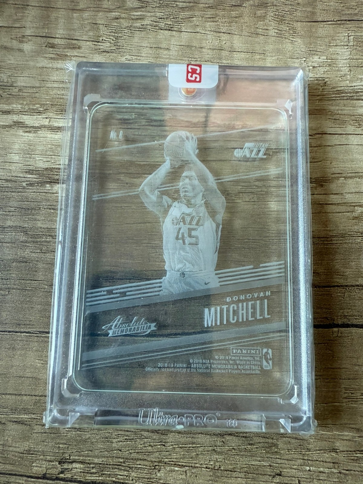 2018 Panini Donovan Mitchell Absolute Memorabilia Glass No. 8