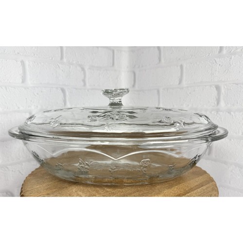 Vintage Anchor Hocking Oval Covered Casserole 2 Quart Savannah Clear