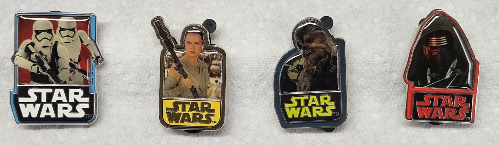 WALT DISNEY WORLD STAR WARS THE FORCE AWAKENS LIMITED EDITION PINS