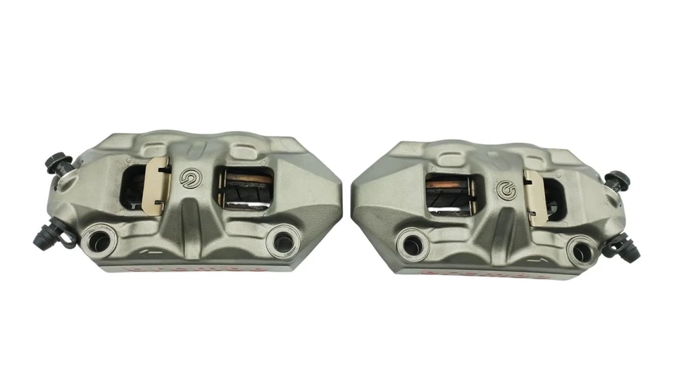 Pinza de freno delantera TRIUMPH SPEED TRIPLE 1050 R ABS 2016 a 2018 Foto 2 de 4