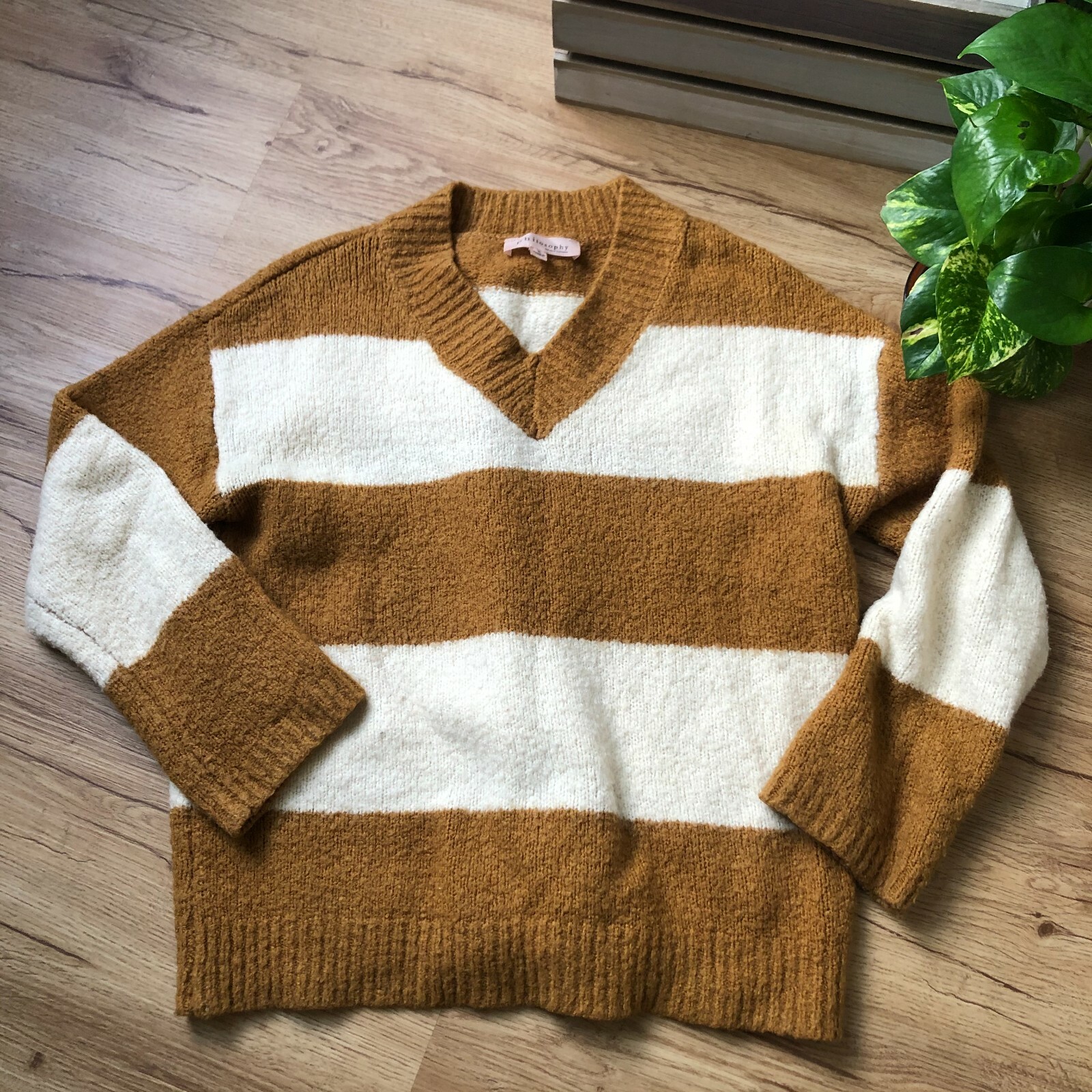 Philosophy Cozy Striped V-Neck Knit Sweater Brown u0026 White Women's Size  Small | eBay