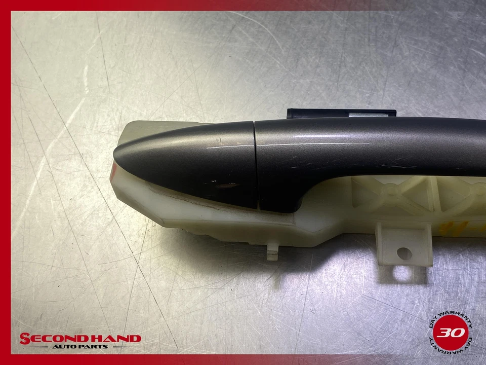 Оригинальная серая правая задняя ручка в сборе для Hyundai Accent 2012–2017 годов выпуска - Изображение 2 из 4