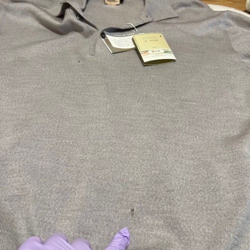 Suéter Neiman Marcus Para Hombres Gris Cuello Lana Merino Tejido Apretado LS Talla M/L - DEFECTUOSO - Imagen 5 de 12
