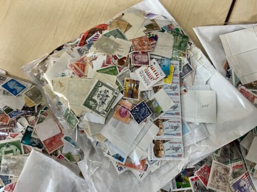 Timbres du monde hors papier vintage/moderne années 1800 sur paquets de 3000+ par lot - Photo 5/12