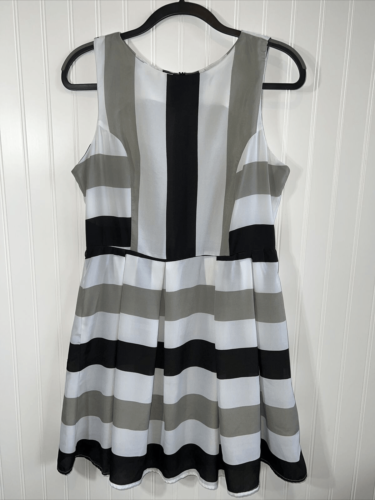 Bailey Blue Fit & Flair Stripped Knee Length Dress Size Large