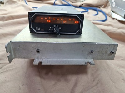 BENDIX/KING KN-63 DME P/N 066-1070-00/KDI 572 indicator