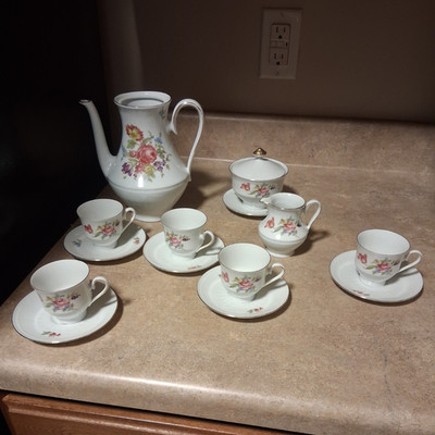 Bareuther Bavaria Germany Floral Porcelain Tea Set Teapot Lid Cups Saucers Sugar