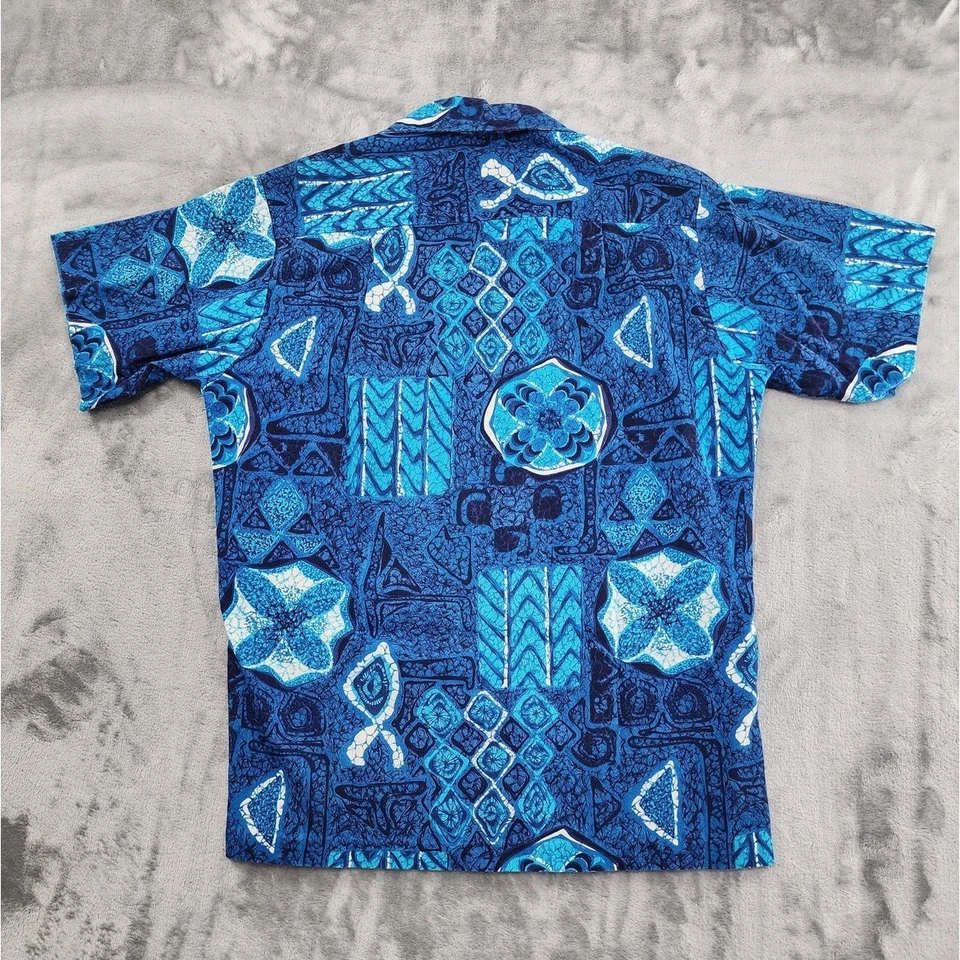 Camisa masculina vintage anos 50 Kelii's of Hawaii M azul branca pano de casca algodão havaiano - Imagem 3 de 4