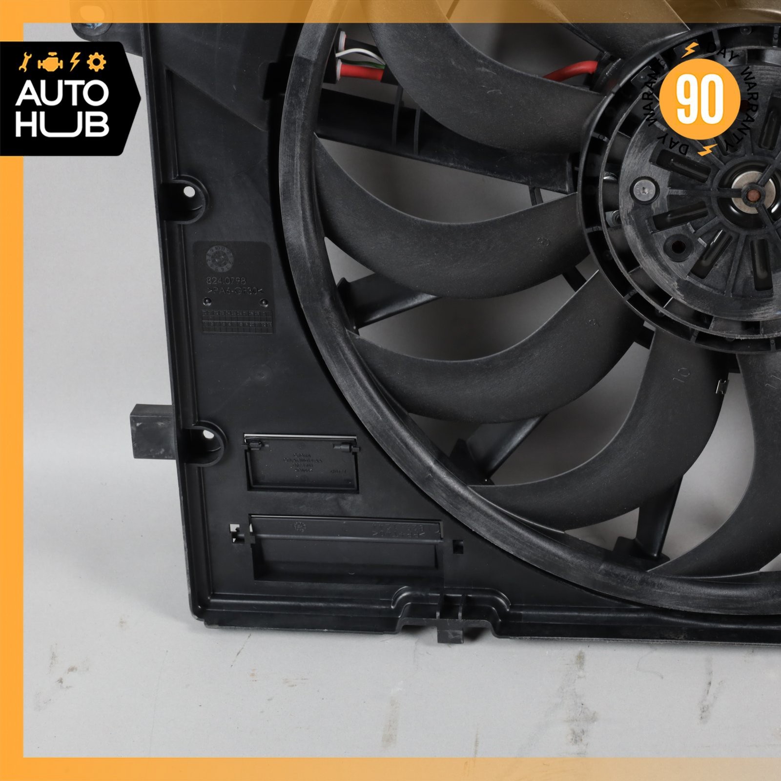 17-26 Aston Martin DB11 DB12 DBS Engine Radiator Cooling Fan Motor Assembly OEM