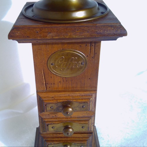 Holz Kaffeemühle Vintage Handmühle groß manuell Sammlerstück Turmmühle Sammler - Bild 4 von 15