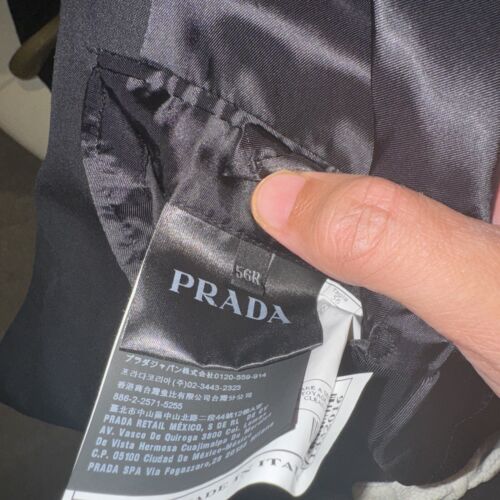 PRADA Men's Black Suit Size 56R Made Italy 100% Virgin Wool & Fodera 100% Cupro - Picture 4 of 9