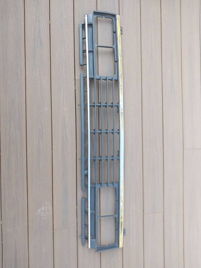1980-1986 Nissan Truck Datsun 720 OEM Front Grille Grill
