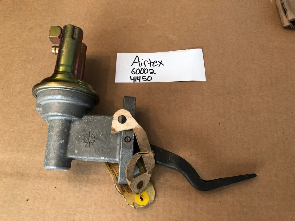 Nueva bomba de combustible vintage Airtex 41450 para todas las camionetas Ford 1979 8 cilindros 351M 400 eng Foto 4 de 4
