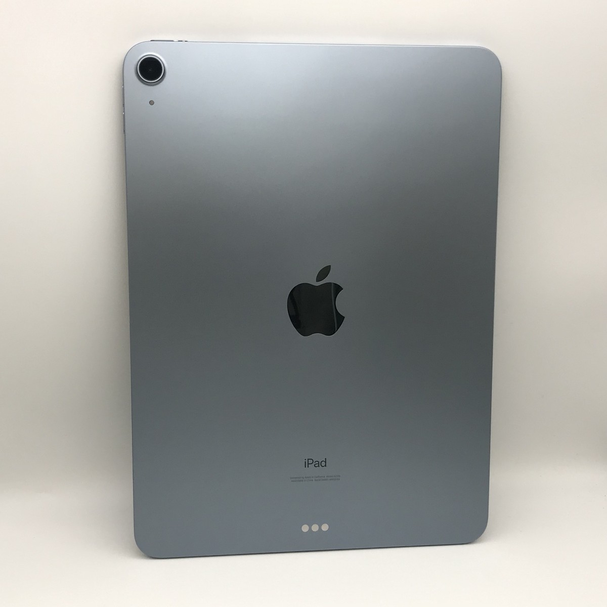 Apple iPad Air 4th Gen 64GB Sky Blue WiFi Excellent Condition